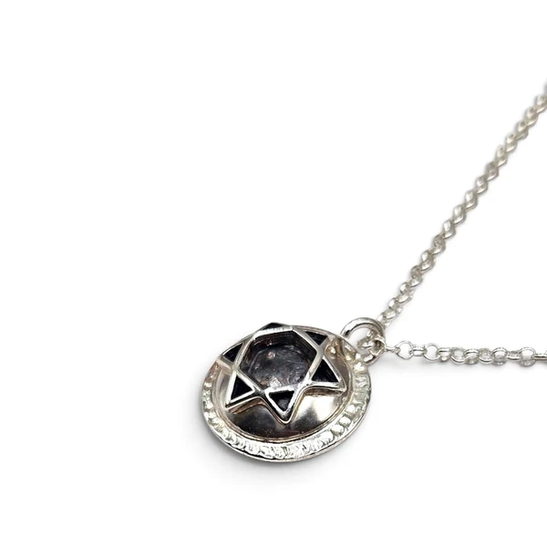 מגן – תליון ושרשרת כסף בעבודת יד